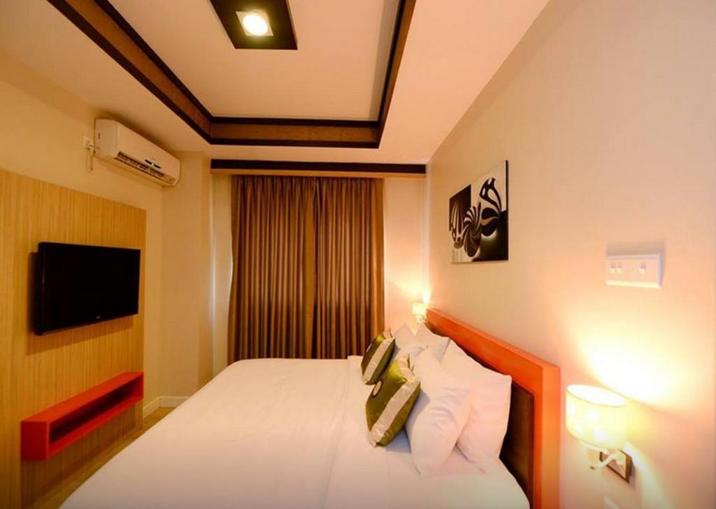 Hotel Shwe Gone Daing, Yangon Exterior foto